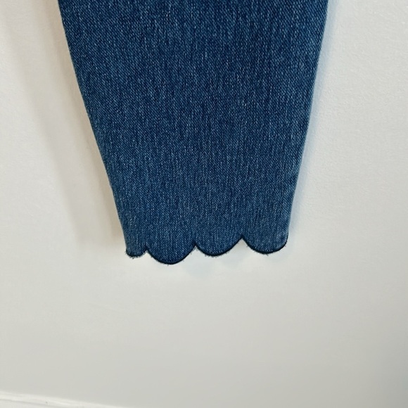 Lysse Scallop Hem Ankle Jeggings - Picture 8 of 10